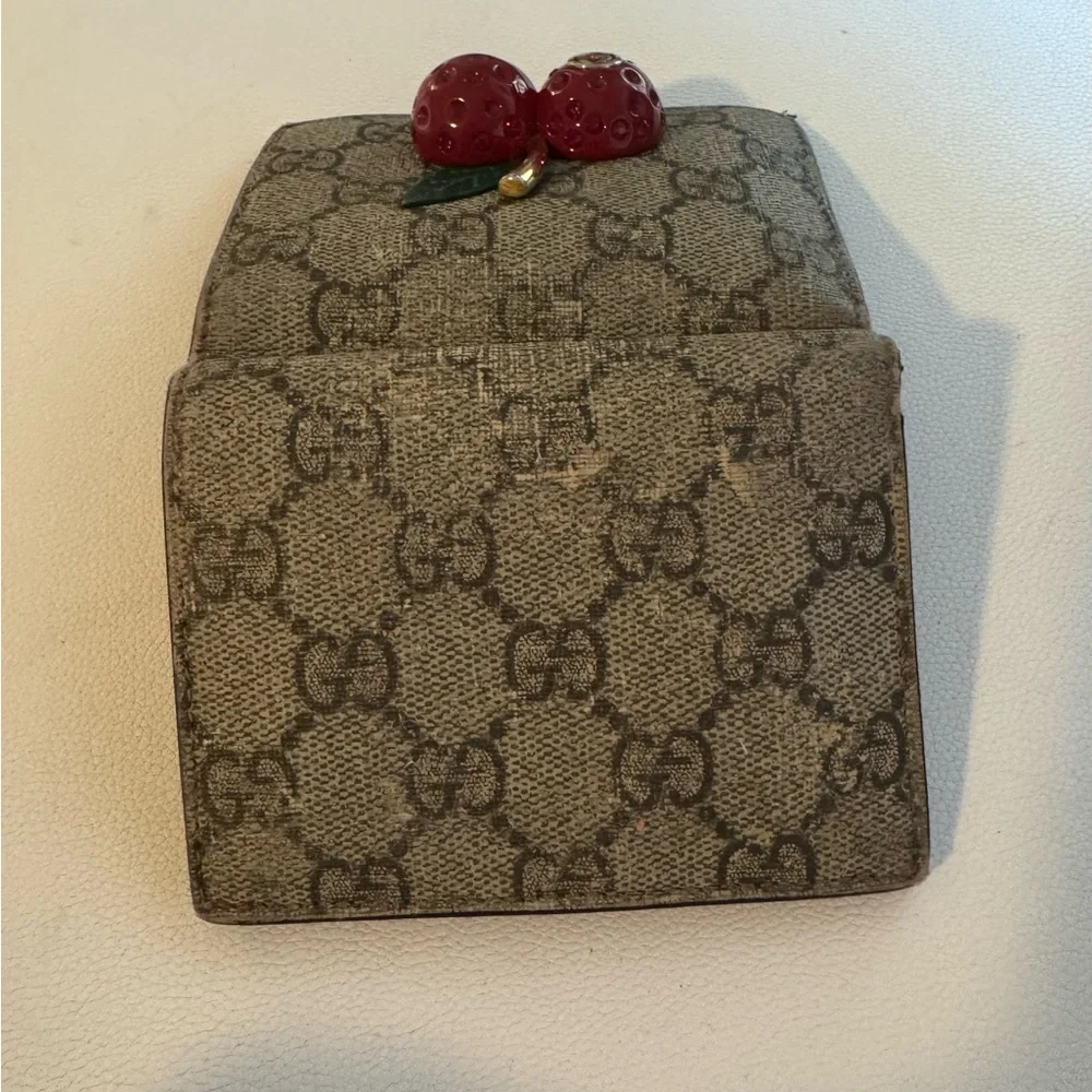 Gucci Brown GG Supreme Canvas Wallet with Red Cherry 3D SALE!! - Picture 4 of 14